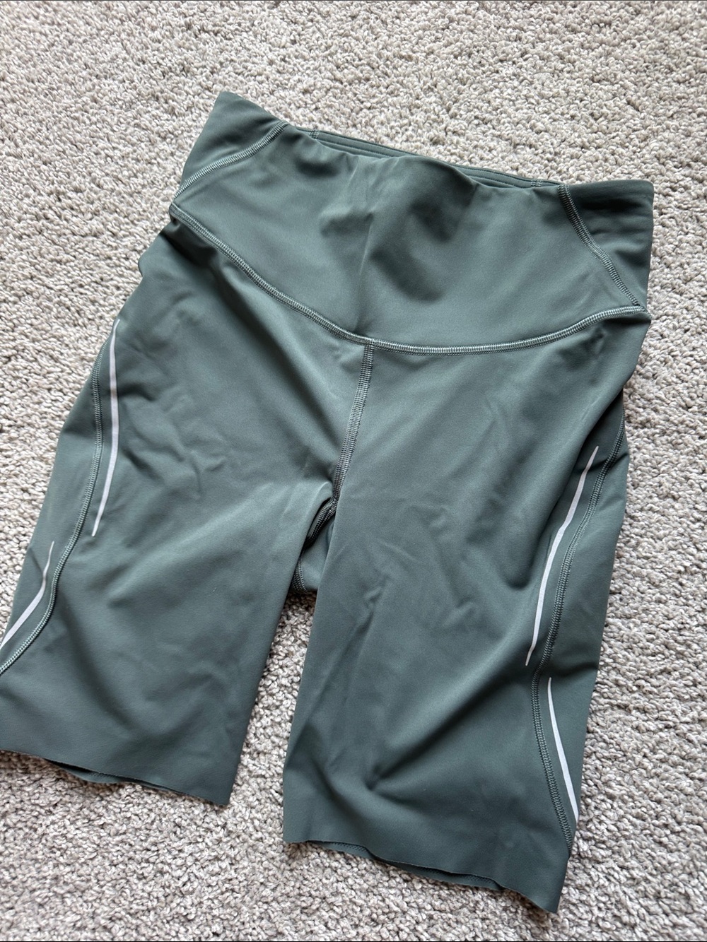 High-Waist Olive Green Bike Shorts LuLuLemon